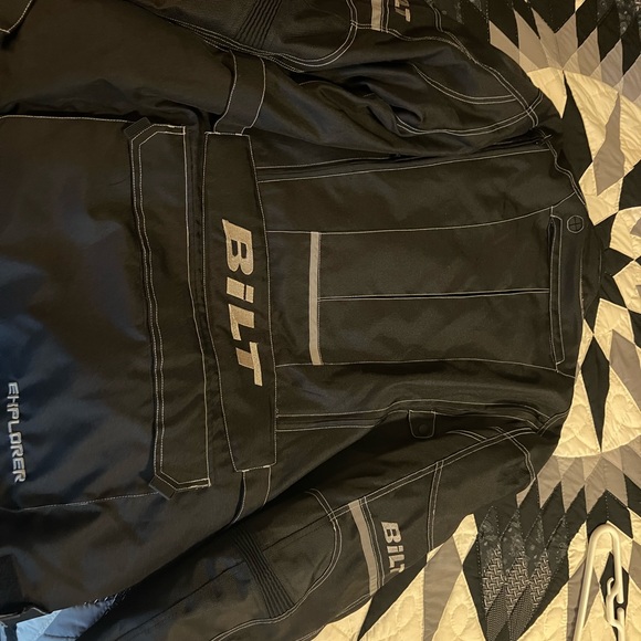 Bilt Motorcycle jacket. - Picture 12 of 13